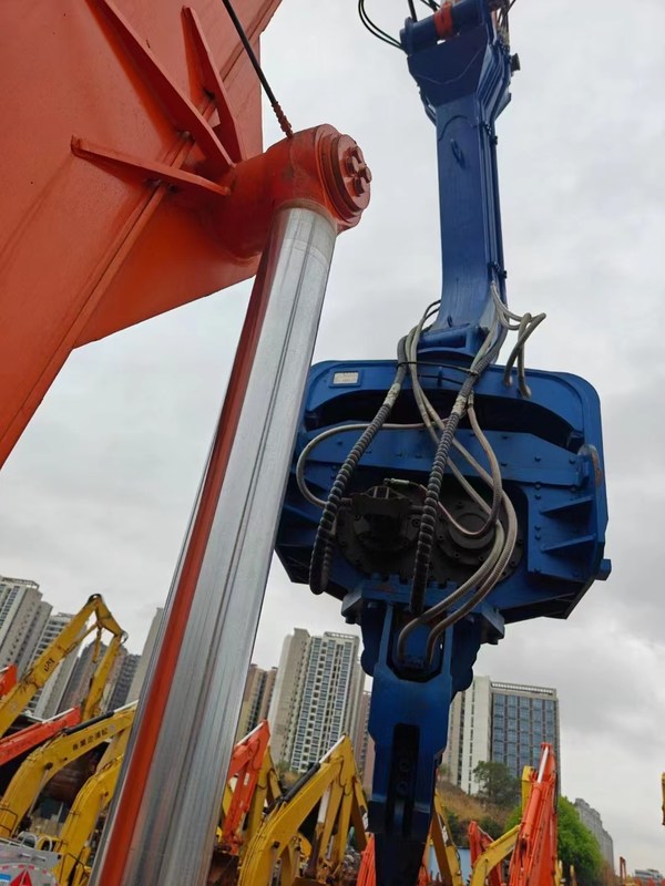 Excavadora Hitachi 470 LC-3 de alto rendimiento: su próximo socio de trabajo pesado!