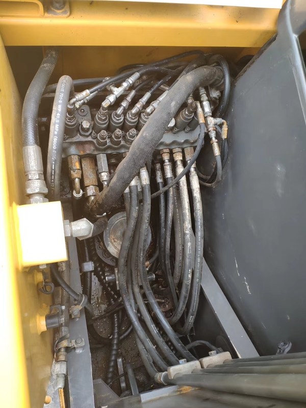 Excavadora Volvo de 8 toneladas de segunda mano bien mantenida disponible hoy a un precio con descuento