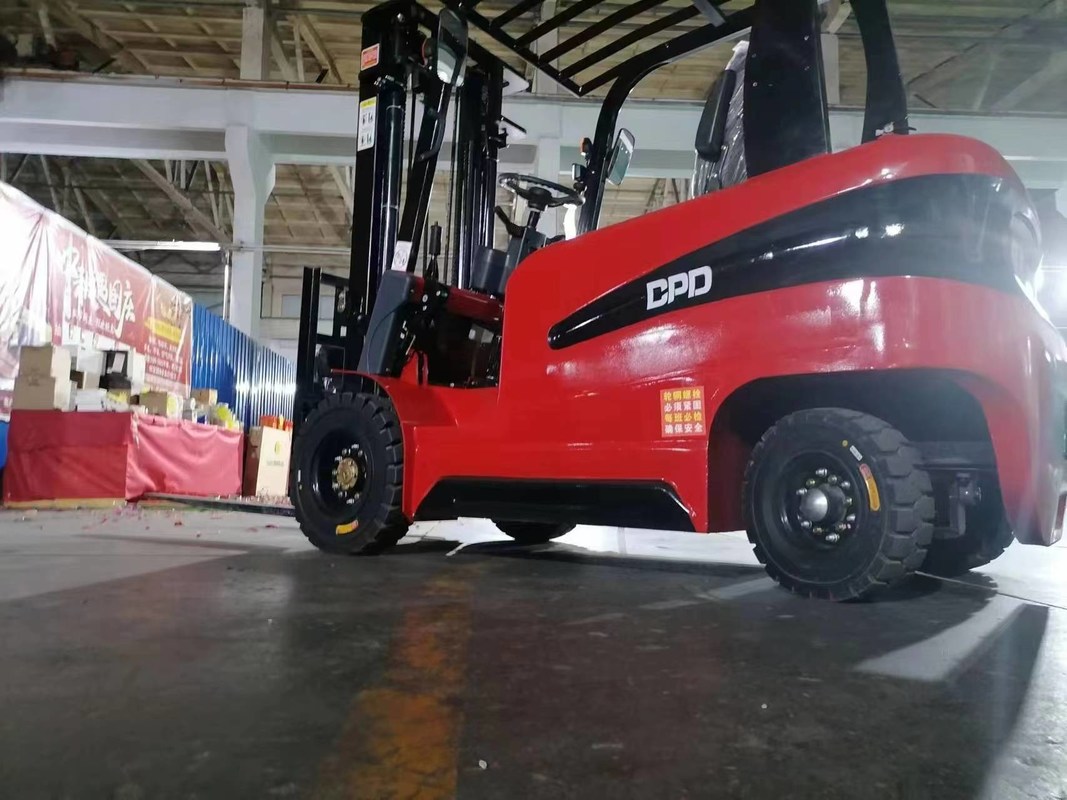 Mini carretillas elevadoras diésel y mini carretillas elevadoras eléctricas