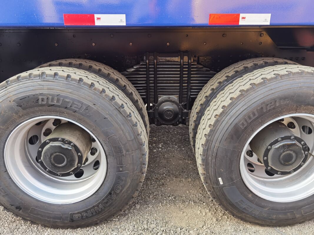 Shacman X3000 F3000 6x4 10 Ruedas Cabezal de Camión Tractor Diésel 380-450hp Camión Tractor Usado