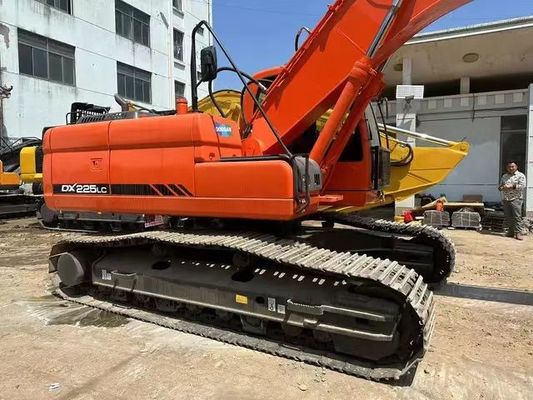 La excavadora de segunda mano Doosan DX225 tiene un rendimiento excelente como una máquina nueva