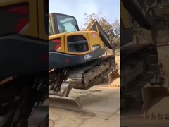 La excavadora Volvo EC80D usada es de buena calidad y precio asequible